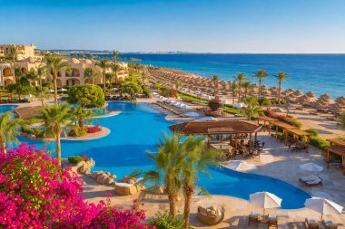 Care sunt cele mai ieftine luni pentru a vizita Xanadu Resorts în Egipt?